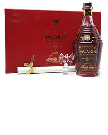 Bacardi Rum 8 ans Millennium Baccarat Crystal
